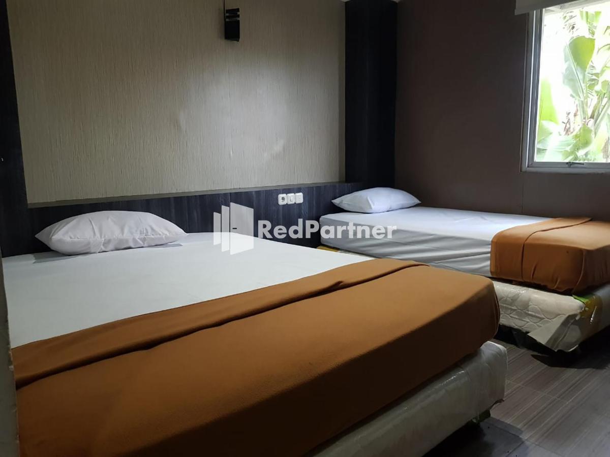 Hotel Ayu Lestari Ternate Redpartner エクステリア 写真