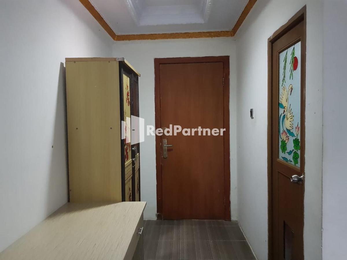 Hotel Ayu Lestari Ternate Redpartner エクステリア 写真