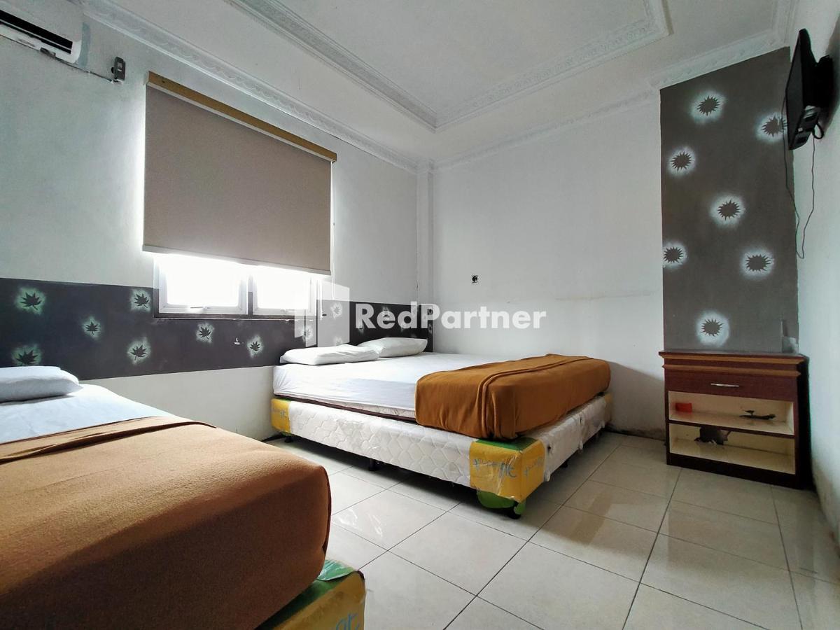 Hotel Ayu Lestari Ternate Redpartner エクステリア 写真