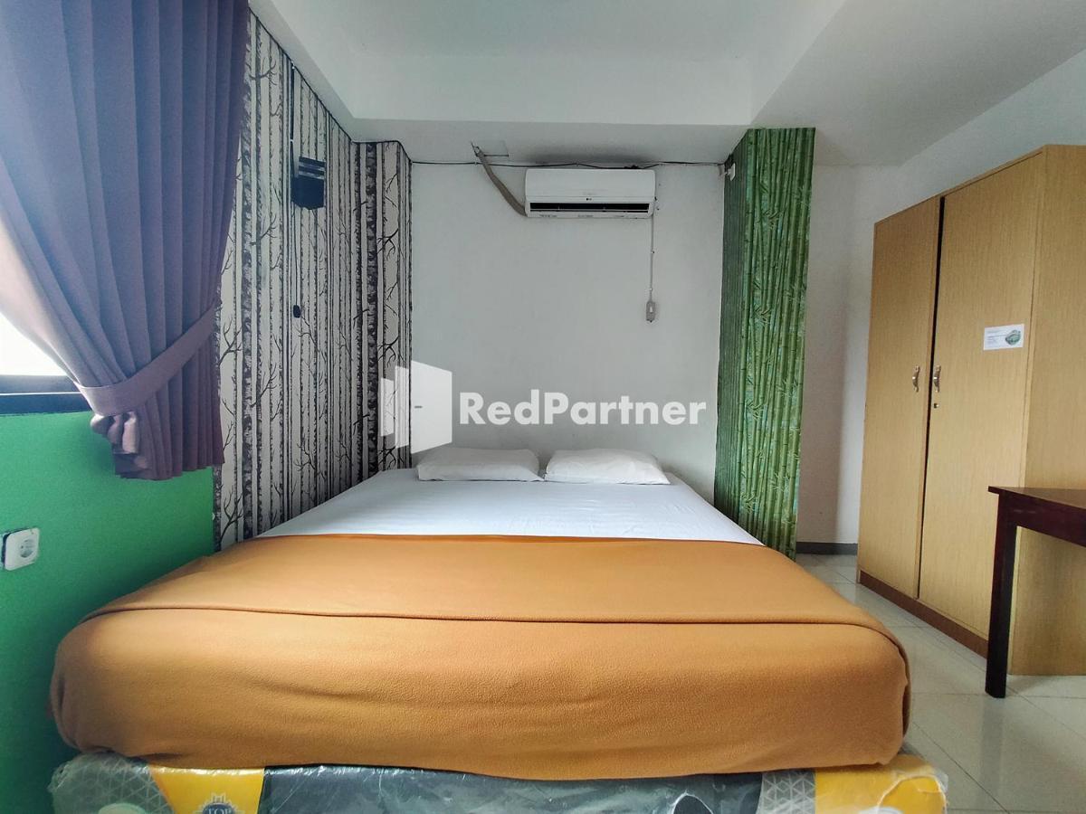 Hotel Ayu Lestari Ternate Redpartner エクステリア 写真