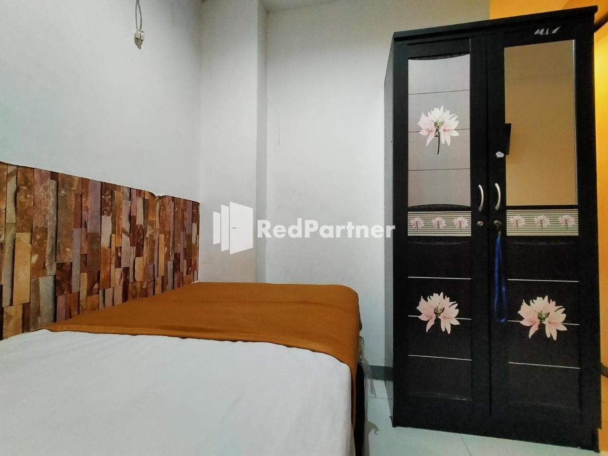 Hotel Ayu Lestari Ternate Redpartner エクステリア 写真