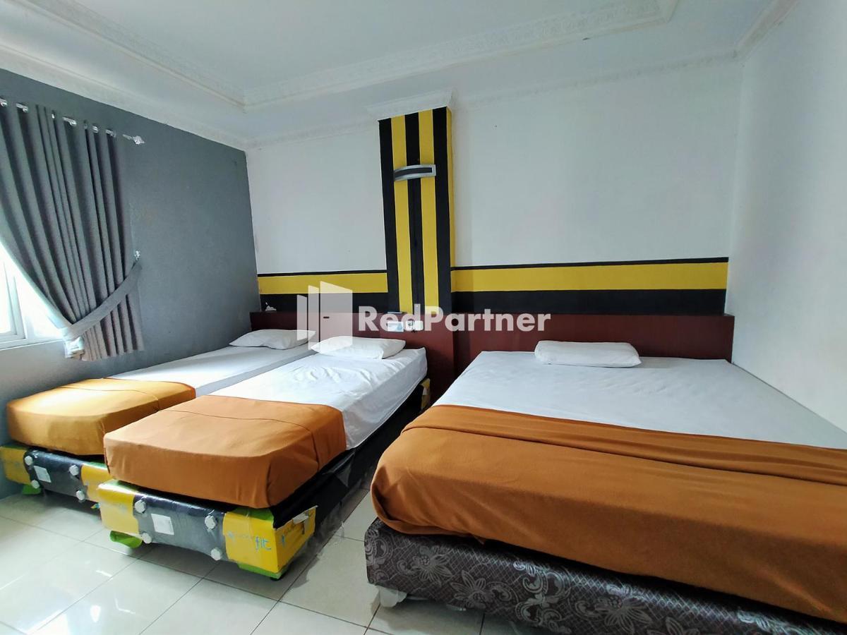 Hotel Ayu Lestari Ternate Redpartner エクステリア 写真