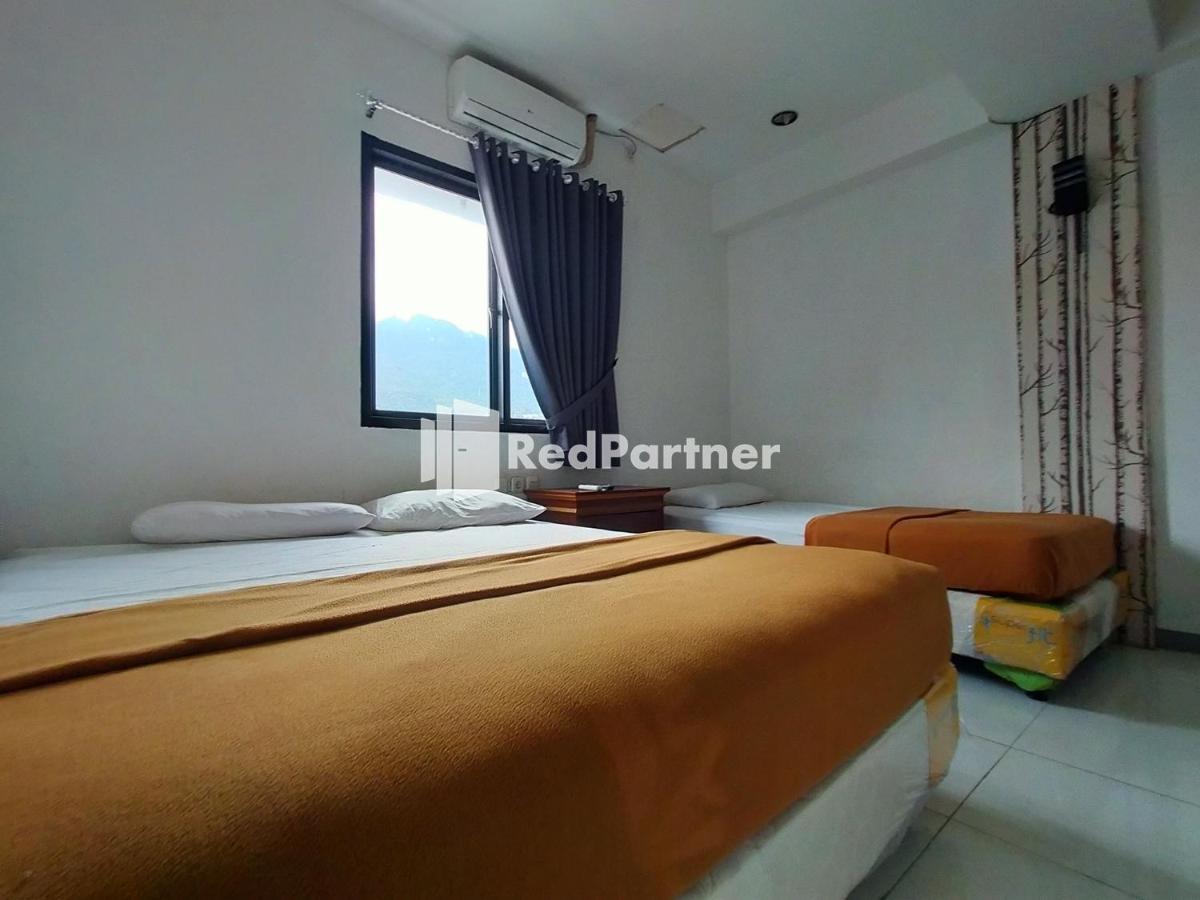 Hotel Ayu Lestari Ternate Redpartner エクステリア 写真